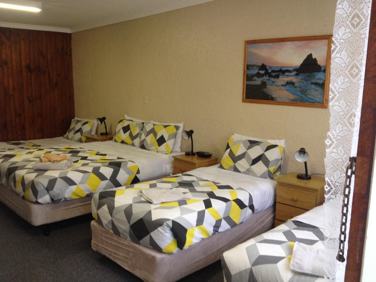ווארנאמבול Turn-In Motel מראה חיצוני תמונה